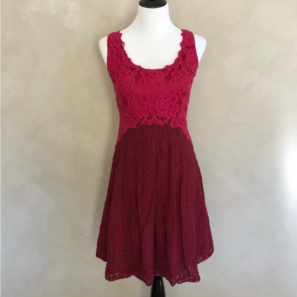 Anthro Moulinette Soeurs Two Toned Red & Hot Pink Lace Slip Dress - Picture 4 of 7